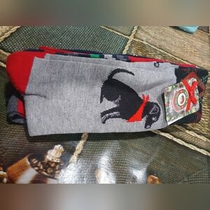 FRIENDS Gray Socks with Black Dog Design